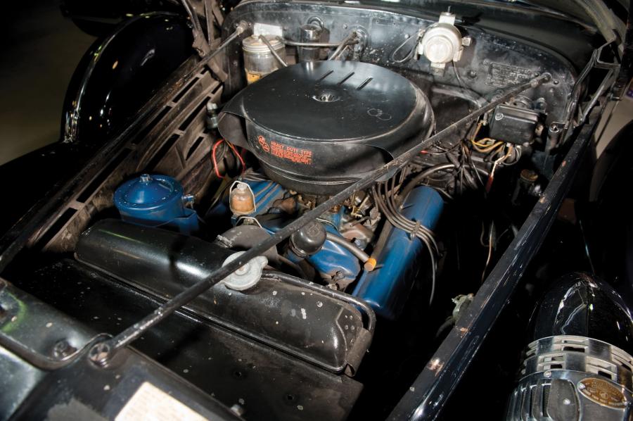  Cadillac V16 Presidential Convertible Parade Limousine by Fleetwood 1938 года  (фото 21 из 57)